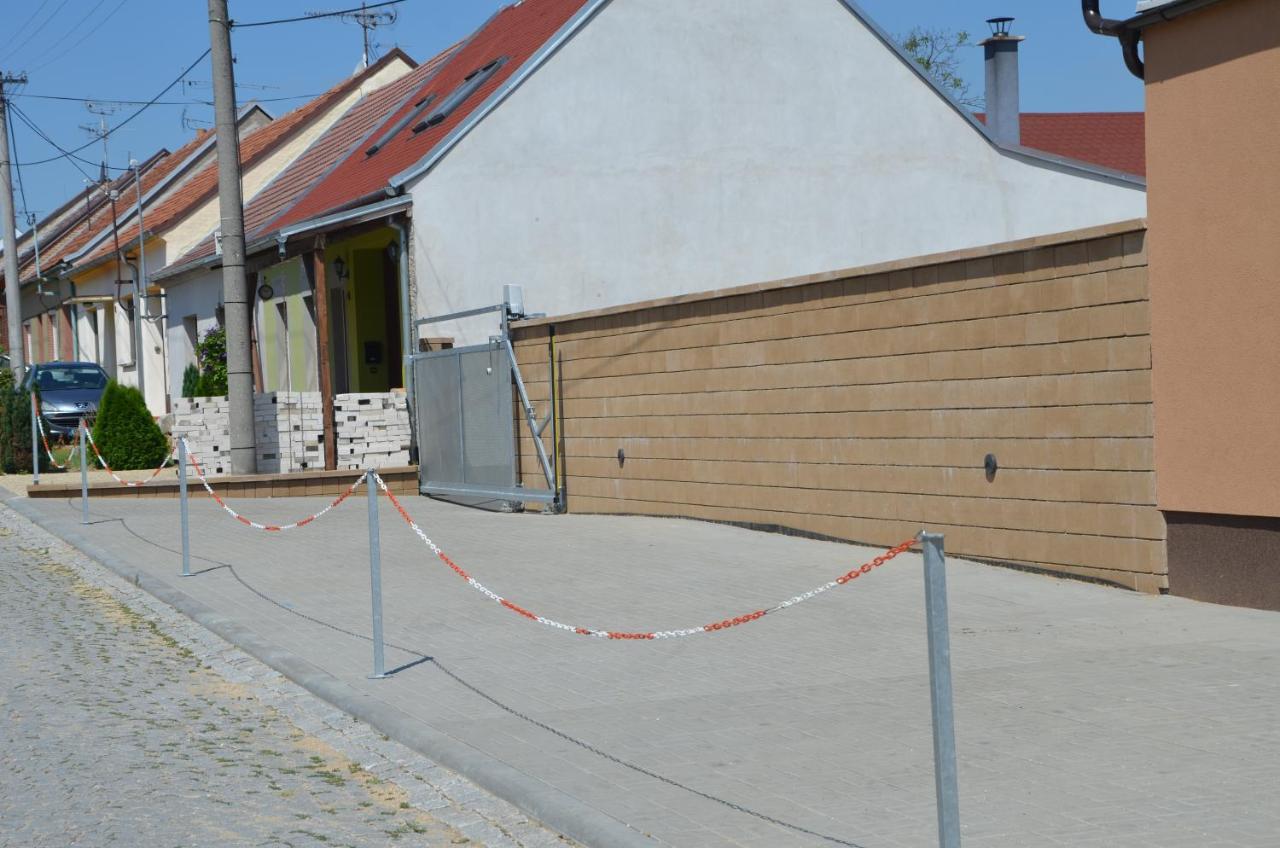 Apartmany Za Dvorem Velké Pavlovice Zewnętrze zdjęcie