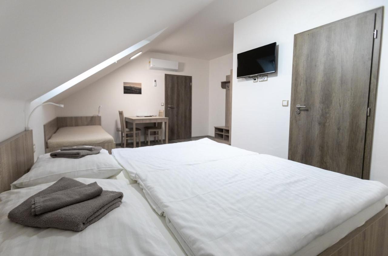 Apartmany Za Dvorem Velké Pavlovice Zewnętrze zdjęcie